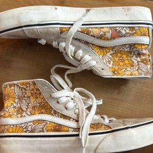 Vans ultracush sk8 retro floral groovy print SIZE WOMENS 8.5